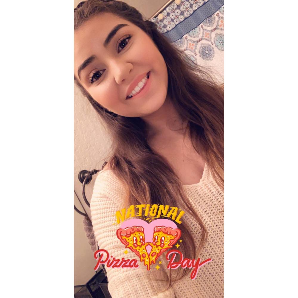 Meet your Posher, Kayla